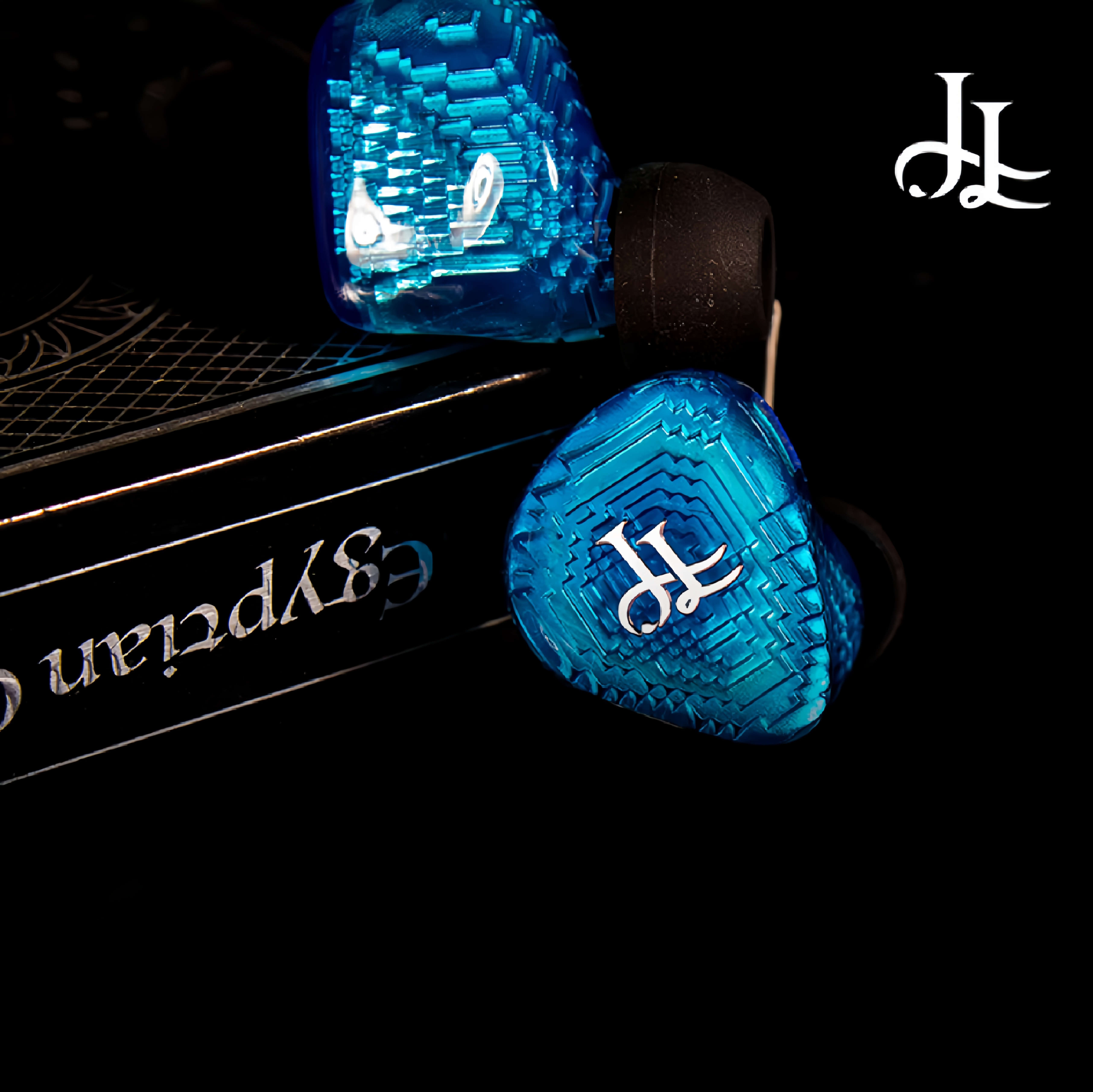 JLL Audio Pixel DD+BA Hybrid H - Audio Music Technology recensie en prijs