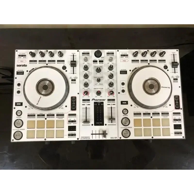 Pioneer DDJ-SR Controller Skin - Headphone Amplifier Dac recensie en prijs